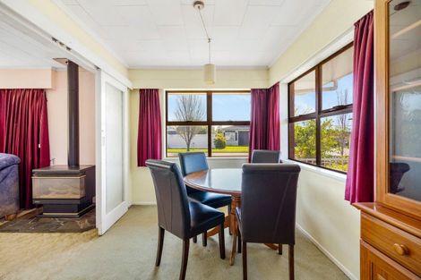 Photo of property in 19 Roskilda Crescent, Taradale, Napier, 4112