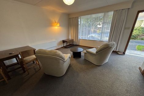 Photo of property in 17 Centennial Drive, Hokowhitu, Palmerston North, 4410