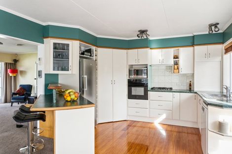 Photo of property in 2 Emily Street, Riverdale, Gisborne, 4010