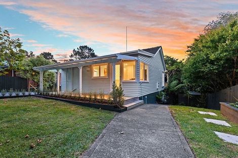 Photo of property in 13 Claverdon Drive, Massey, Auckland, 0614