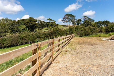 Photo of property in 149 Whaka Street, Maungaturoto, 0583