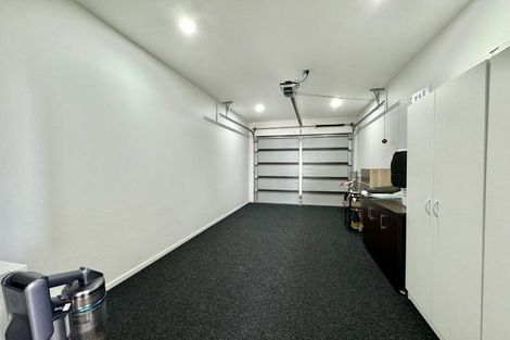 Photo of property in 38 Parahau Road, Papakura, 2110