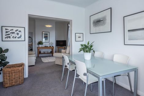 Photo of property in 190 The Esplanade, Island Bay, Wellington, 6023