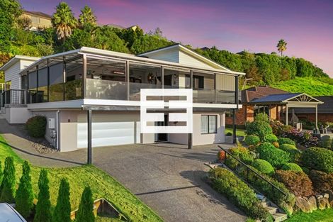 Photo of property in 48 Estuary View Road, Welcome Bay, Tauranga, 3112