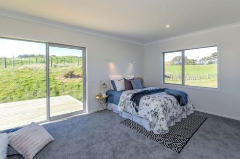 Photo of property in 42a Strathnaver Drive, Waikawa Beach, Manakau, 5573