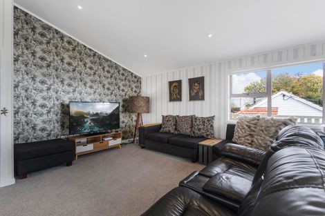 Photo of property in 115 Williams Street, Cambridge, 3434