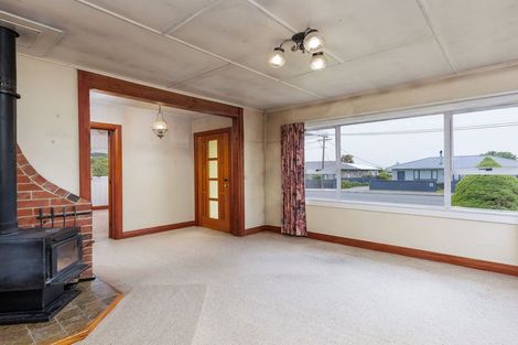 Photo of property in 6 Holmes Street, Waimate, 7924