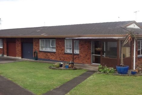 Photo of property in 1/6 Sunshine Place, Papakura, 2110