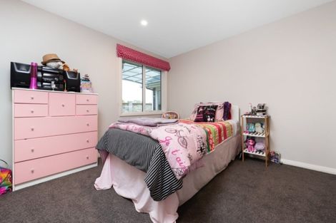 Photo of property in 12 Saint Thomas Avenue, Pyes Pa, Tauranga, 3112