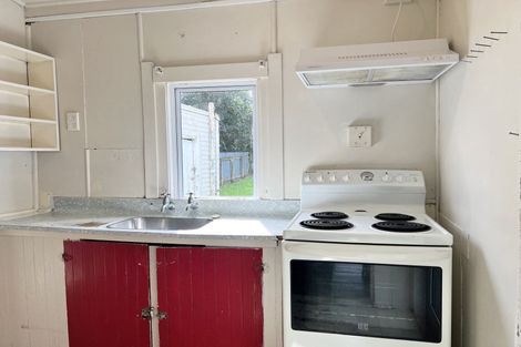 Photo of property in 24 Cole Street, Dannevirke, 4930