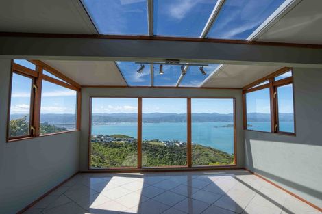 Photo of property in 40 Dress Circle, Newlands, Wellington, 6037