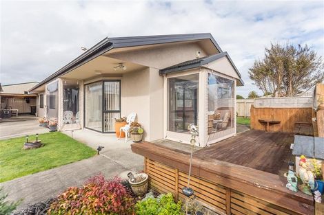 Photo of property in 12 Belle Maison Court, Levin, 5510