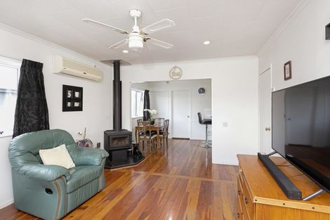 Photo of property in 56 Meeanee Road, Taradale, Napier, 4112