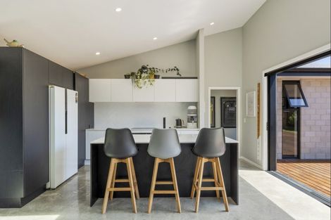 Photo of property in 1 Armstrong Avenue, Waitara, 4320