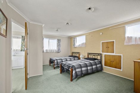 Photo of property in 24 Nevada Drive, Merrilands, New Plymouth, 4312