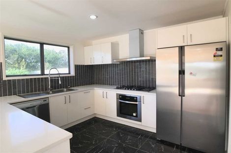 Photo of property in 91 Vandeleur Avenue, Birkdale, Auckland, 0626