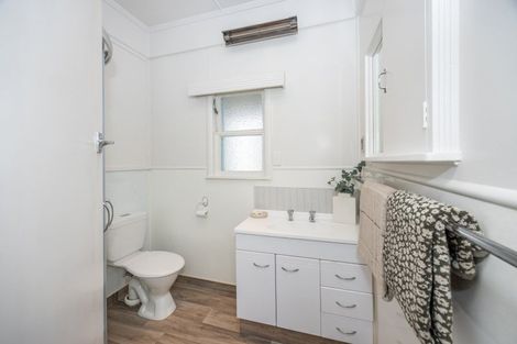 Photo of property in 22 Forest Lake Road, Forest Lake, Hamilton, 3200