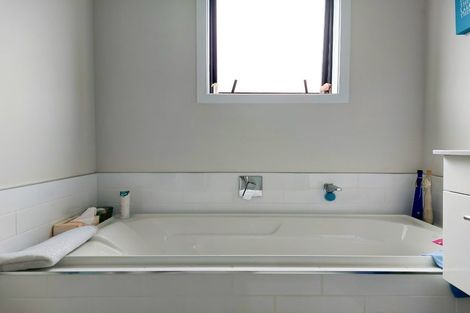 Photo of property in 22 Ridgedale Crescent, Flagstaff, Hamilton, 3210