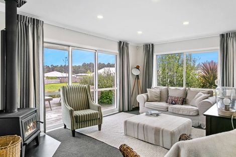 Photo of property in 4 John Norrie Place, Motuoapa, 3382