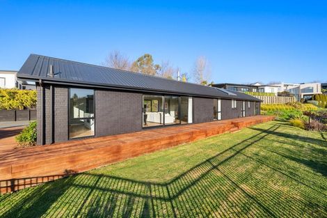 Photo of property in 19 Golf View Close, Fairhall, 7272