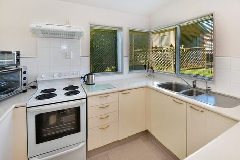 Photo of property in 31 The Grove, Red Beach, 0932