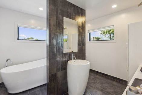 Photo of property in 116a Paetawa Road, Peka Peka, Waikanae, 5391