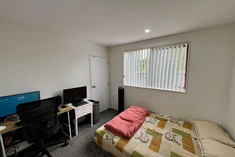 Photo of property in 57 Woodbank Drive, Glen Eden, Auckland, 0602