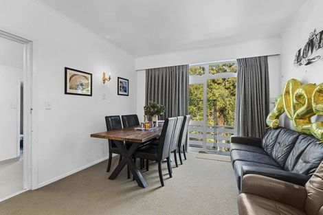 Photo of property in 28 Carrington Street, New Plymouth, 4310
