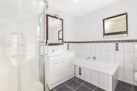 Photo of property in 14 Bowman Place, Whitby, Porirua, 5024