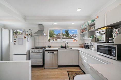 Photo of property in 10 Opal Avenue, Pakuranga, Auckland, 2010