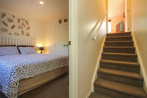 Photo of property in 10d Elliston Crescent, Stanmore Bay, Whangaparaoa, 0932