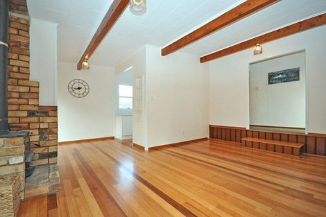 Photo of property in 19 Matama Road, Glen Eden, Auckland, 0602