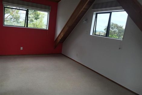 Photo of property in 33 Elizabeth Drive, West Harbour, Auckland, 0618