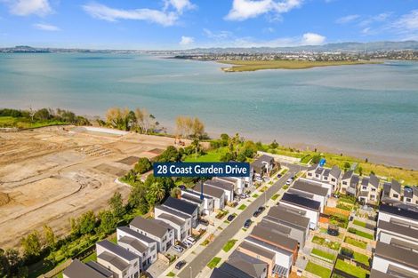 Photo of property in 28 Coast Garden Drive, Hobsonville, Auckland, 0616