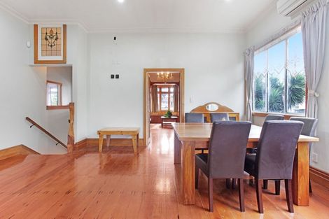 Photo of property in 6 Wellesley Road, Mangere Bridge, Auckland, 2022