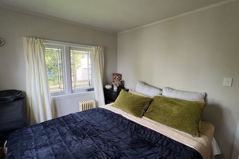 Photo of property in 72 Carlisle Road, Browns Bay, Auckland, 0632