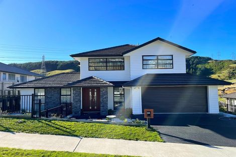 Photo of property in 104 Melksham Drive, Churton Park, Wellington, 6037