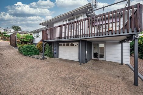 Photo of property in 28 Lewisham Street, Highland Park, Auckland, 2010