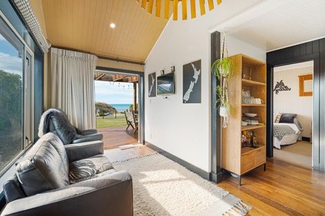 Photo of property in 8 Island Terrace, Motunau, Waipara, 7387