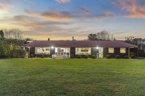 Photo of property in 11 Herbert Drive, Whangamata, 3620