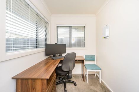 Photo of property in 52a Weston Avenue, Roslyn, Palmerston North, 4414