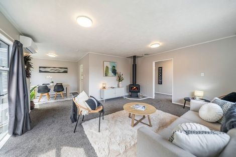 Photo of property in 9 Venus Place, Whitby, Porirua, 5024