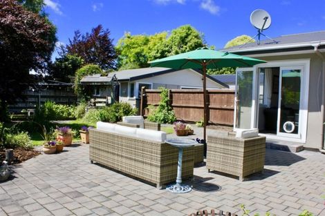 Photo of property in 10 Crofton Road, Harewood, Christchurch, 8051