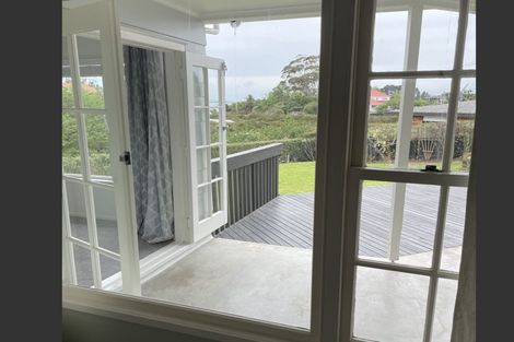 Photo of property in 12 Dowling Place, Pakuranga, Auckland, 2010