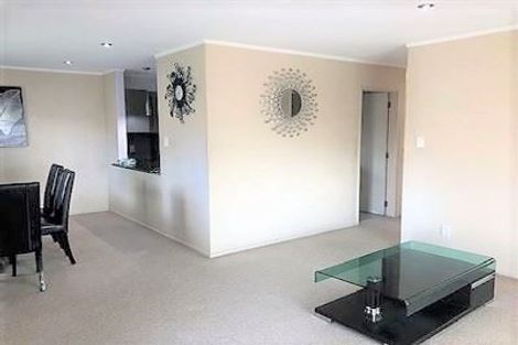 Photo of property in 2/421 Mount Albert Road, Mount Roskill, Auckland, 1041