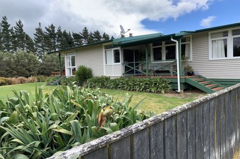 Photo of property in 321 Te Kakapo Valley Road, Dannevirke, 4978