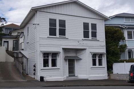 Photo of property in 98a Northland Road, Northland, Wellington, 6012