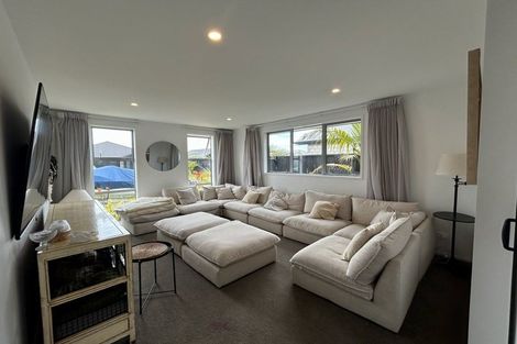 Photo of property in 12 Kotiate Street, Papamoa Beach, Papamoa, 3118