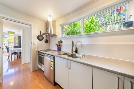 Photo of property in 28 Hollies Crescent, Johnsonville, Wellington, 6037