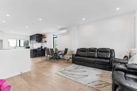 Photo of property in 5a Agincourt Street, Glenfield, Auckland, 0629